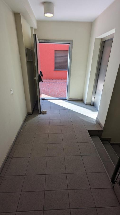 Downtown Fiume, Underground Garage Within The Property Exteriör bild