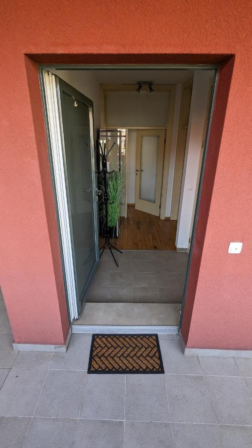 Downtown Fiume, Underground Garage Within The Property Exteriör bild