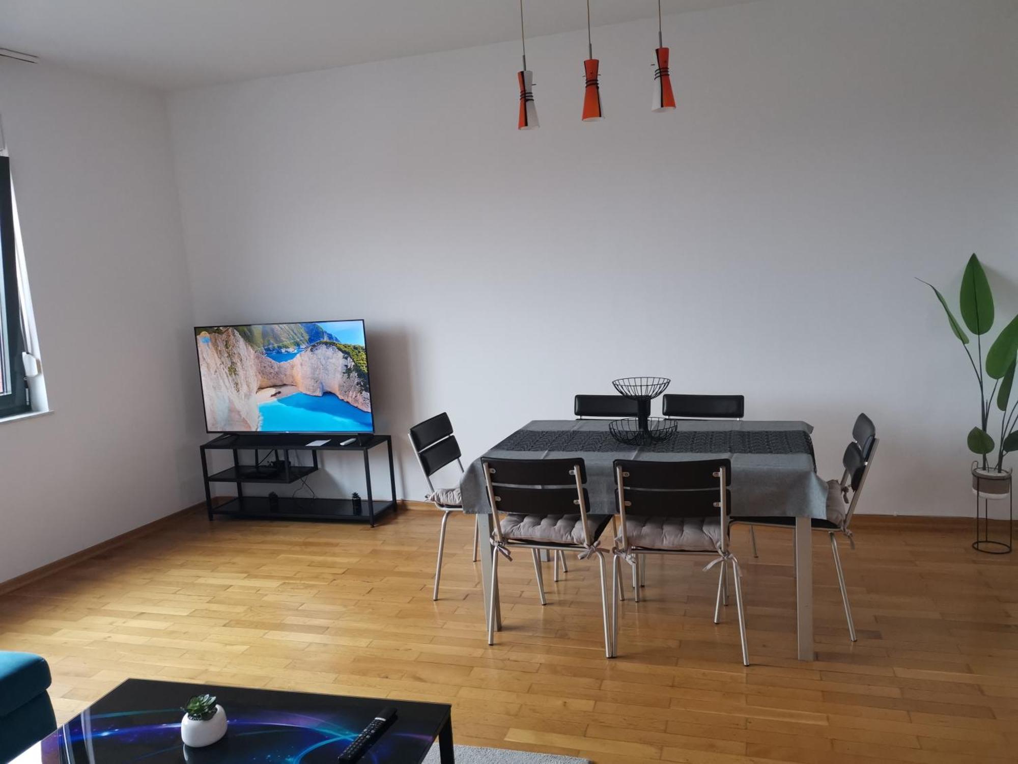 Downtown Fiume, Underground Garage Within The Property Exteriör bild